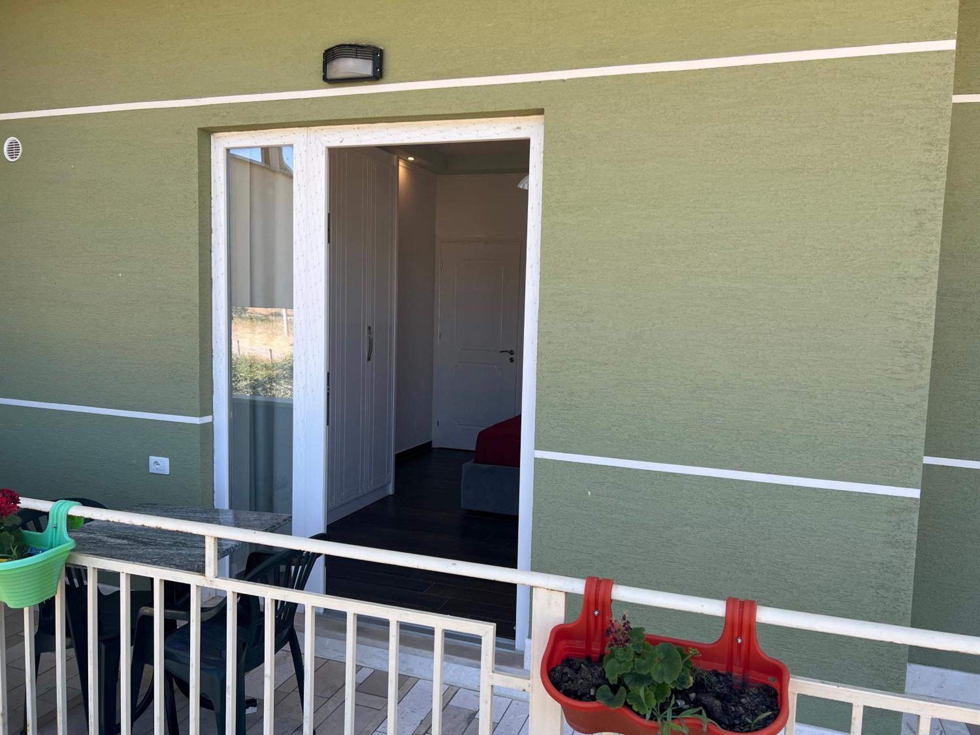 Adriatik Guesthouse Permet Exterior photo