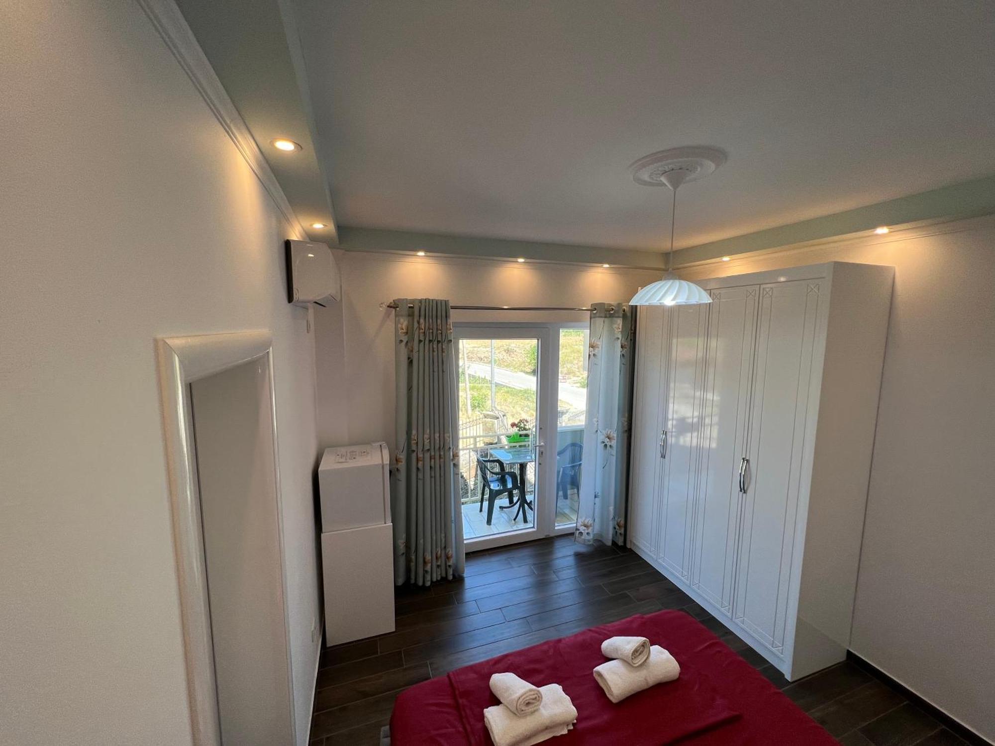 Adriatik Guesthouse Permet Exterior photo