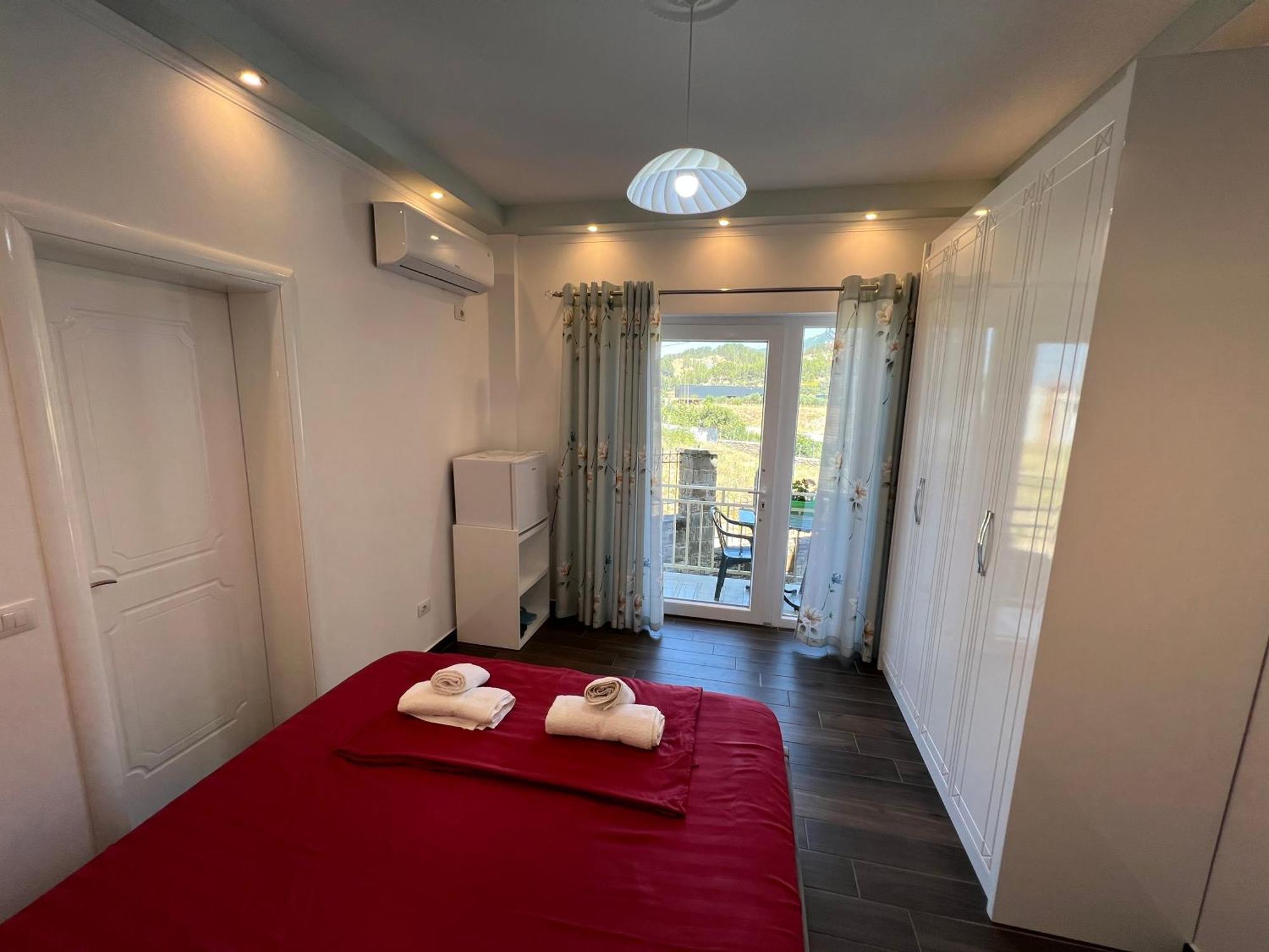 Adriatik Guesthouse Permet Exterior photo