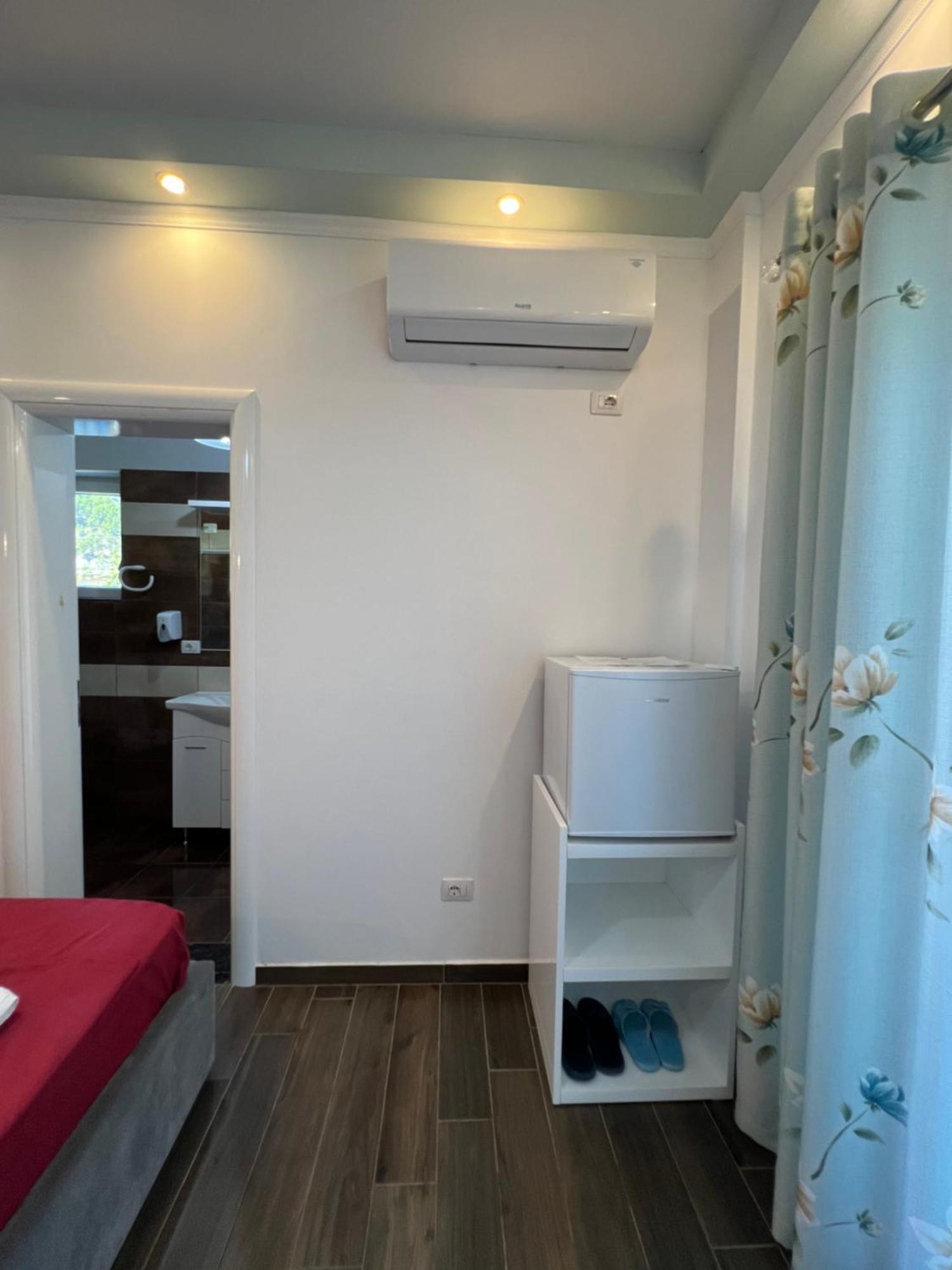 Adriatik Guesthouse Permet Exterior photo