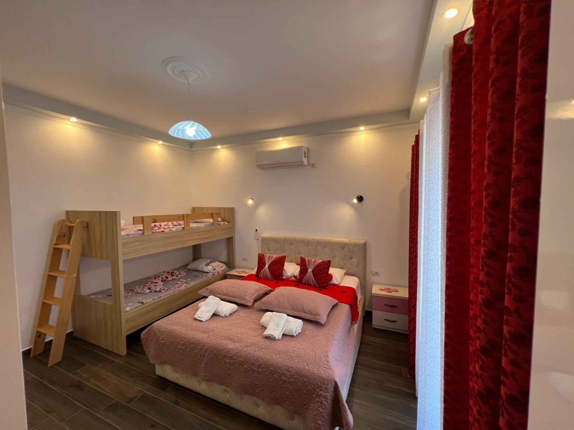 Adriatik Guesthouse Permet Exterior photo